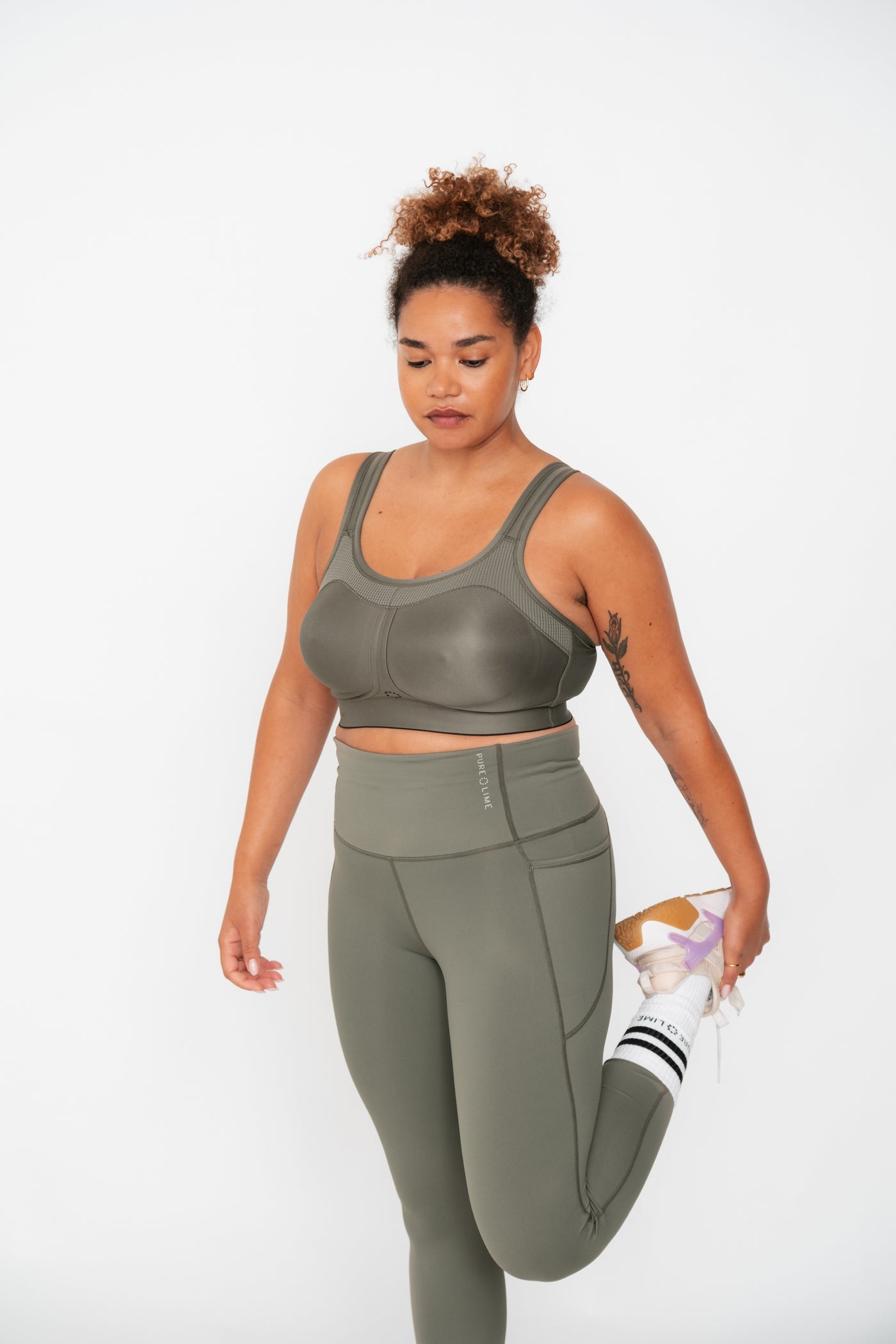 Pure Training Tights - Smokey Olive