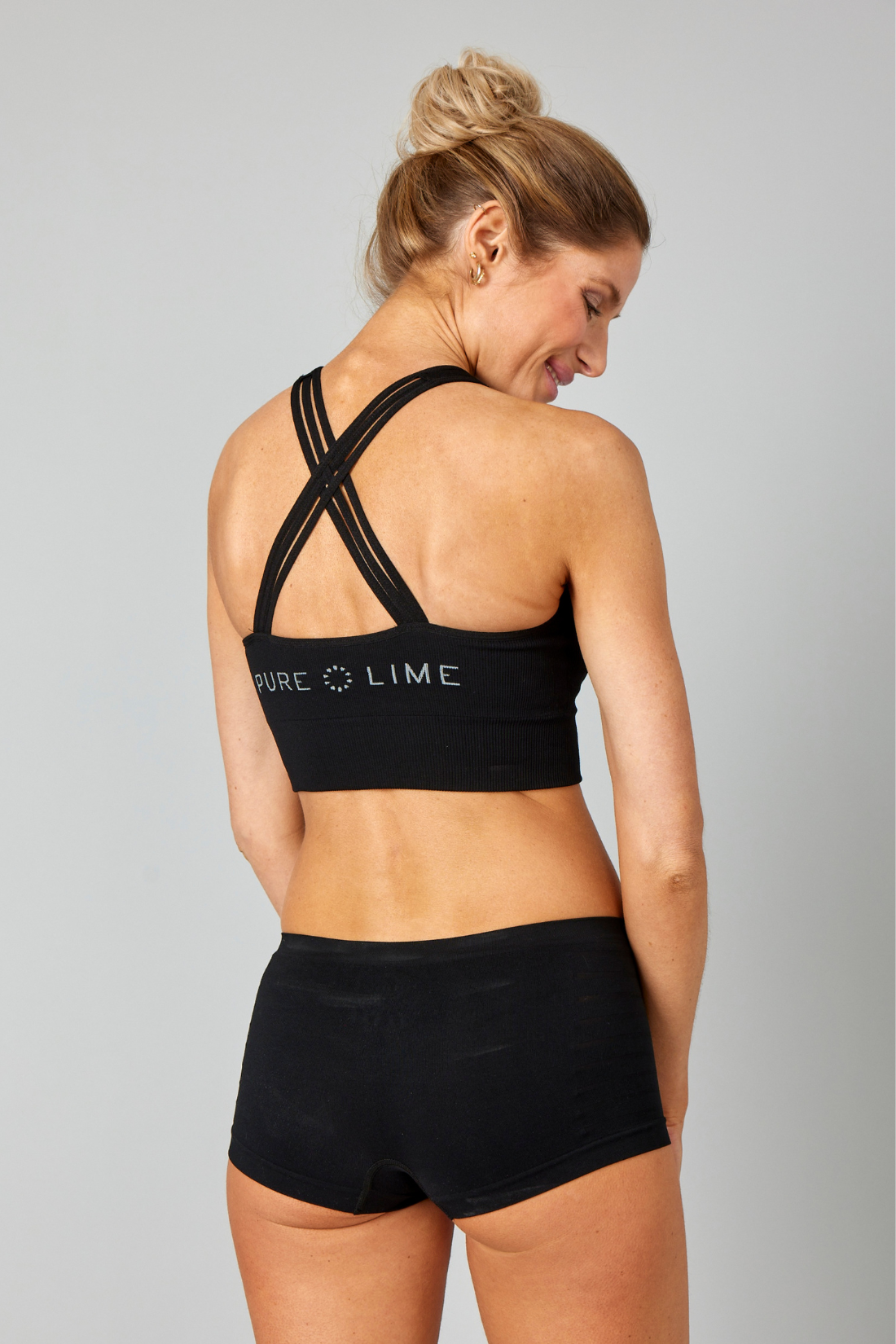 Pure Lime Seamless Rib Top Bra Top 2000 Black
